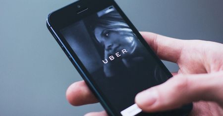 Uber wycofuje się z Węgier (nie z własnej woli)