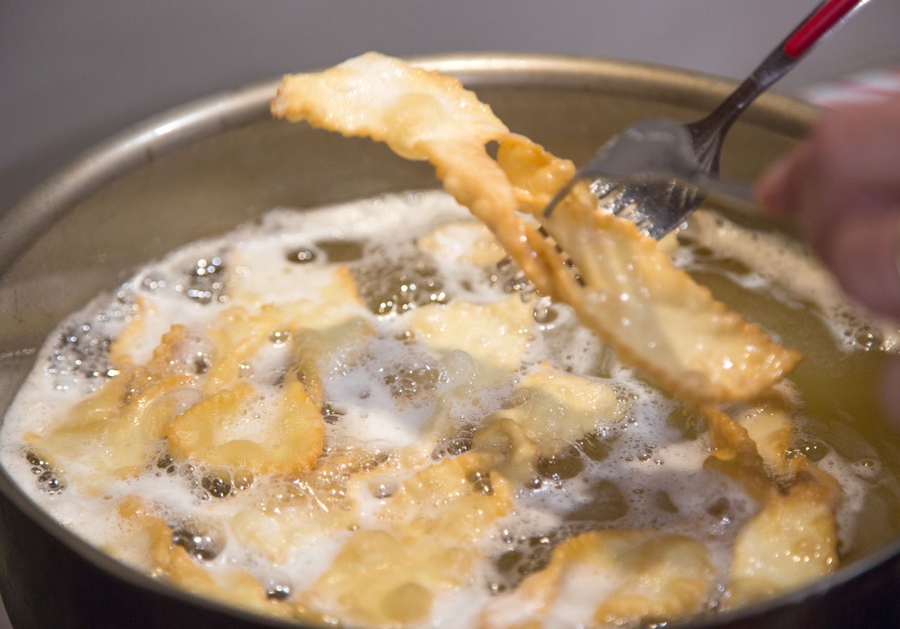 Na jakim tłuszczu smażyć faworki?