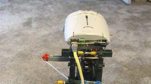 Strzelający robot sterowany za pomocą Wiimote 1