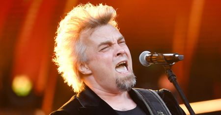 Wojtek Cugowski i zespół Kruk nagrali koncertowy album. "Nie podążamy za modą"
