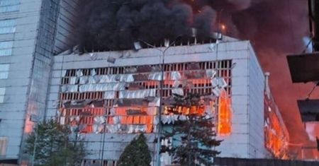 Rosjanie zmieniają sposób prowadzenia wojny. Ukraina ma problem