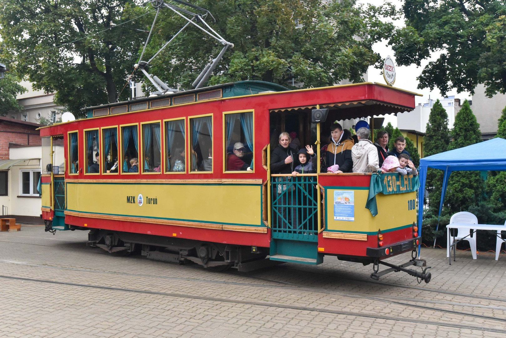 Zajezdnia tramwajowa, na co dzień nie jest dostępna dla każdego. W najbliższy piątek jednak się to zmieni, bowiem stanie się miejscem pełnym atrakcji!