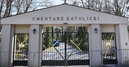 Wszystkich Świętych. Będą dodatkowe wolne dni?