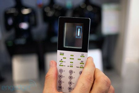 Przezroczyste i elastyczne ekrany OLED po 1000 dolarów za sztukę [wideo] 4