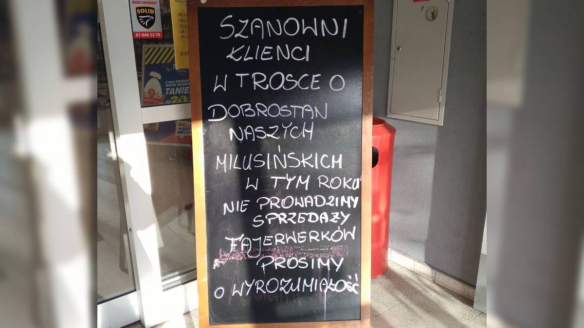 Carrefour Market podjął decyzję o nieprowadzeniu sprzedaży fajerwerków