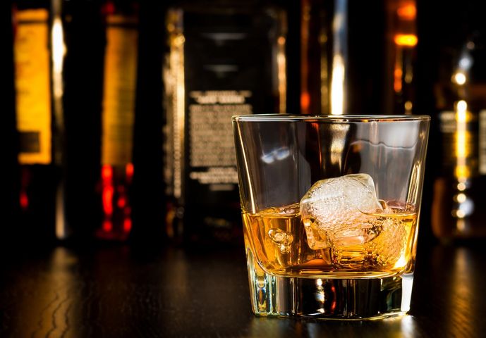 Whisky to napój alkoholowy znany na całym świecie.