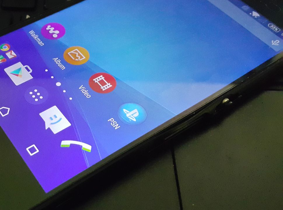 Xperia Z4 pozuje do zdjęć 2