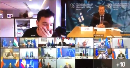 Tajna narada. Dziennikarz dołączył do narady szefów MON