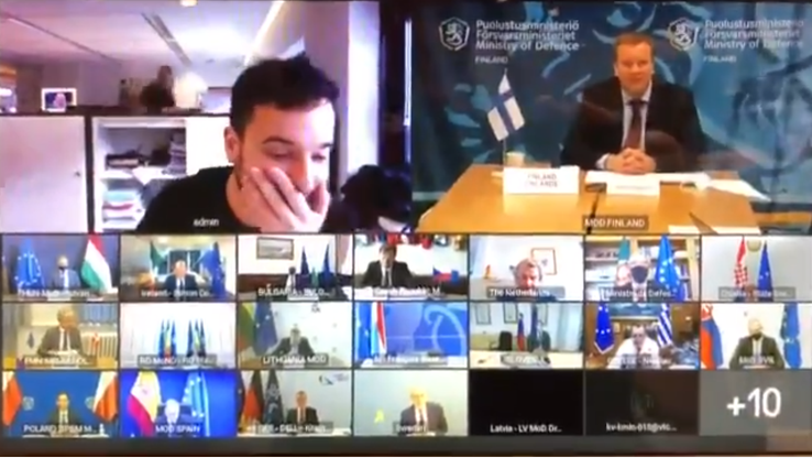 Tajna narada. Dziennikarz dołączył do narady szefów MON fot:Michiel van Hulten