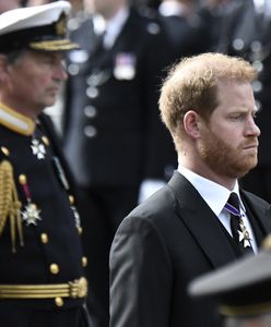 Książę Harry ma dylemat. Musi wybrać mniejsze zło