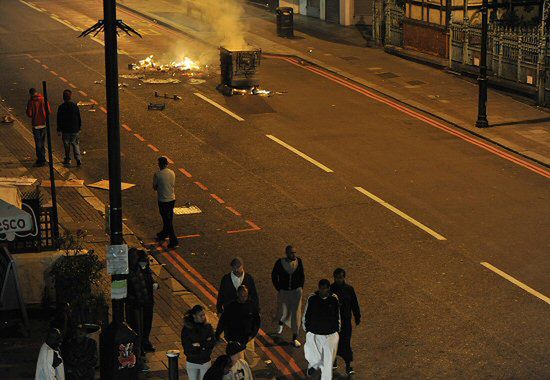 160 osób aresztowanych po zamieszkach w Londynie