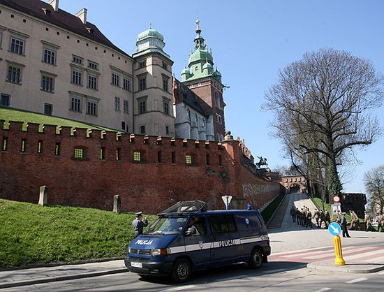 Po uroczystościach w Krakowie 33 osoby w szpitalach