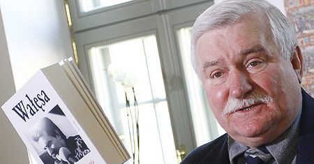 Stan Tymiński zdradza, co nosił w "czarnej teczce"