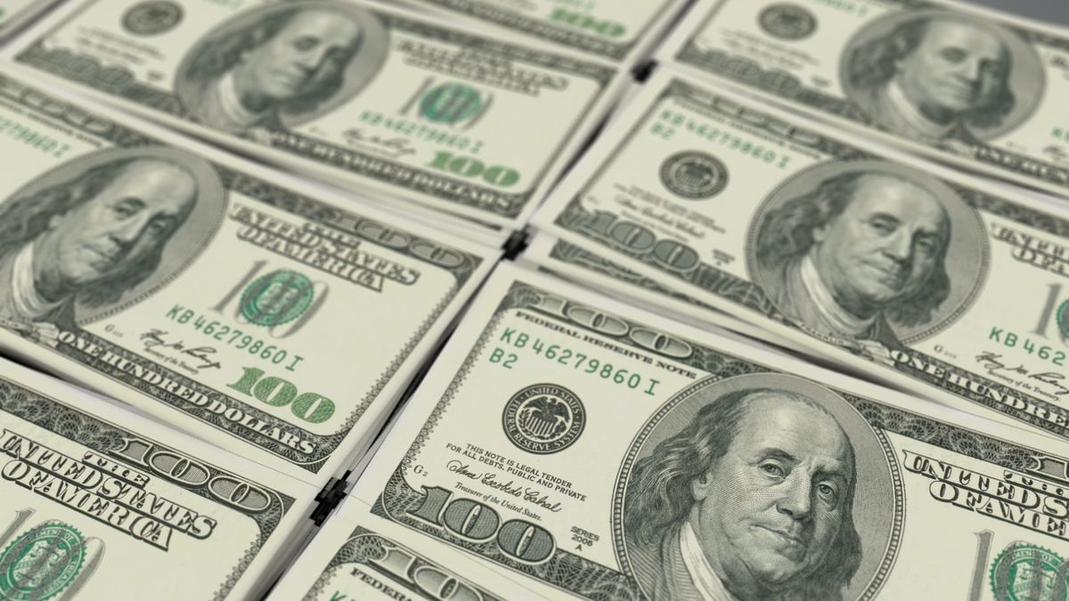 Kursy walut. Co z dolarem?