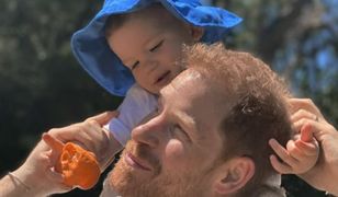 Niepublikowane wcześniej zdjęcia Archiego i Lilibet. Pojawiły się w dokumencie "Harry i Meghan"