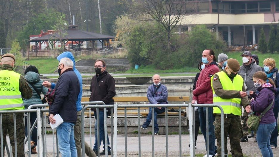 Śląskie. W sobotę w Parku Śląskim w Chorzowie zaszczepiono 1005 osób, w niedzielę pojawiło się znacznie mniej chętnych.