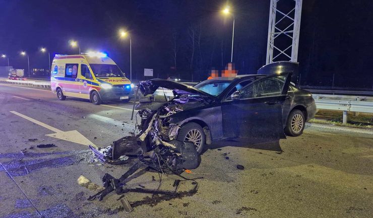 Groźny wypadek na S2. Są ranni, kierowca uciekł
