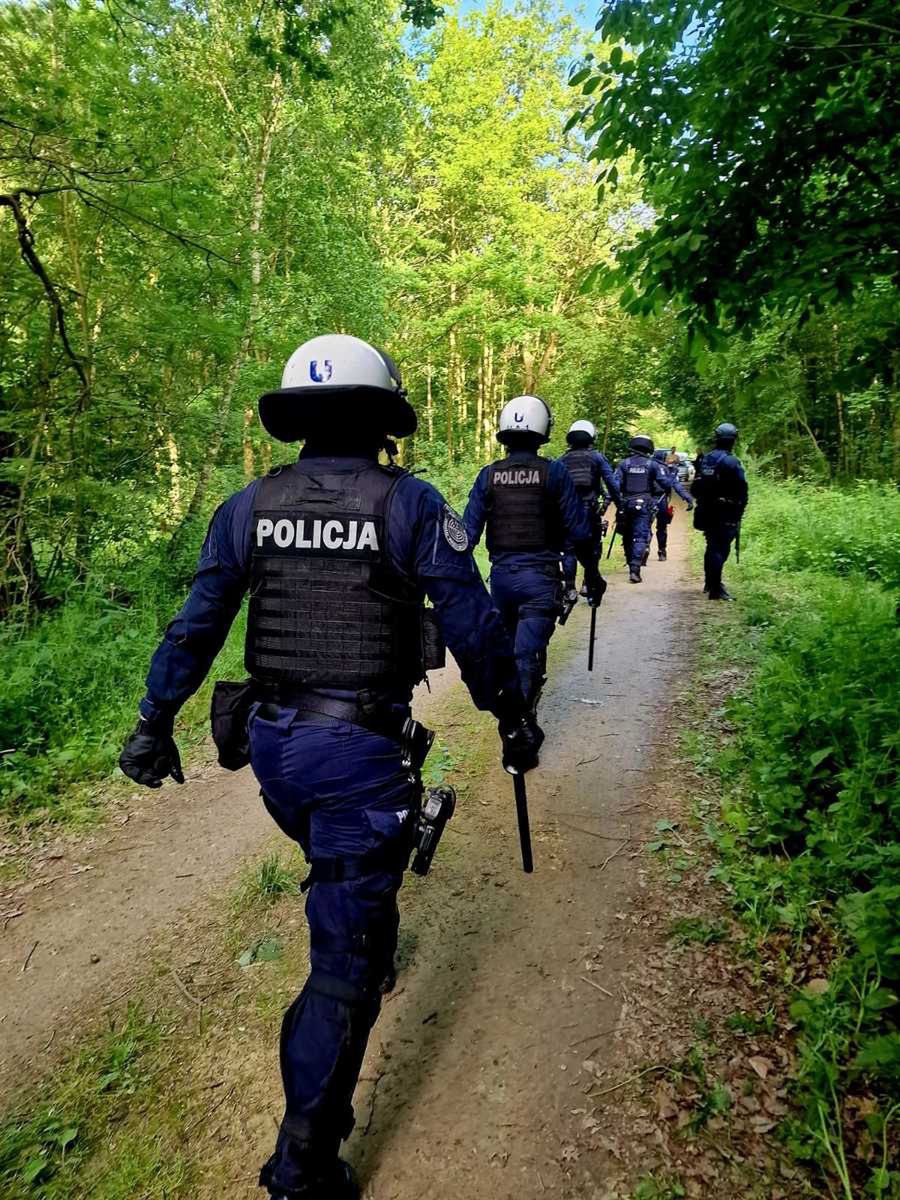 Policja udaremniła ustawkę pseudokibiców.
