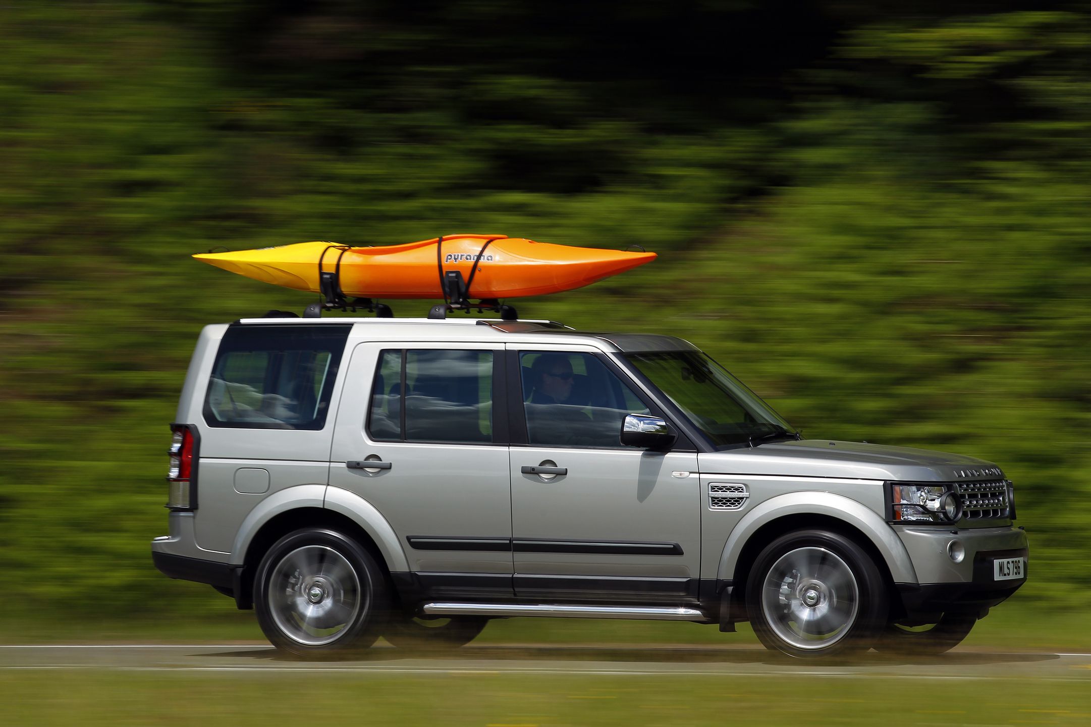 Land Rover Discovery 4