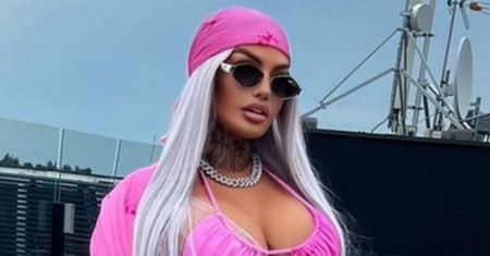 Wściekła Laluna reaguje na hejt pod zdjęciami w różowym BIKINI: "C**j Wam do tego, jak wyglądam!" (FOTO)