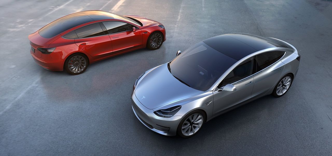 Tesla sprzedaje więcej aut, niż jest w stanie serwisować