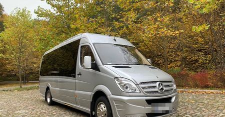 Chciał być marynarzem, ale jeździł Sprinter-vanem. Mercedes Krawczyka na sprzedaż