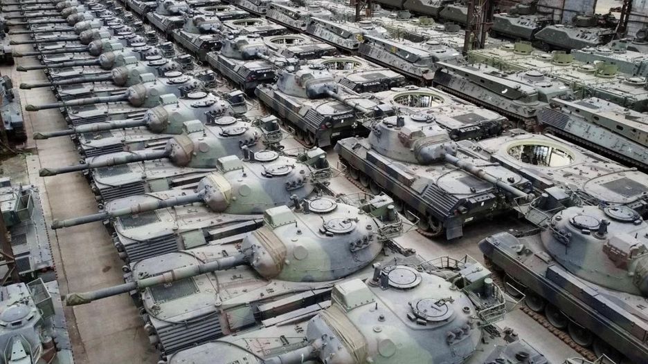 Czołgi Leopard 1 w magazynie