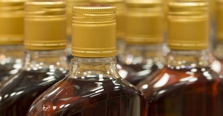 Wyniszcza kości i stawy. Najgorszy rodzaj alkoholu