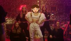 Odgadywanie wykonawców muzycznych w promocji Coca-Coli (wideo)