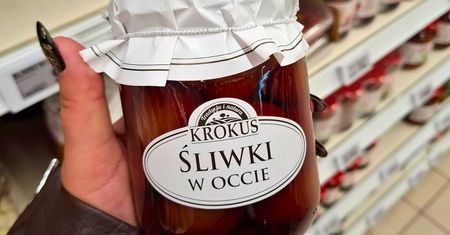 Kiedyś stały w każdej polskiej spiżarni, dziś zapomniane. Te słoiczki wypatrzyłam na półce w Auchan
