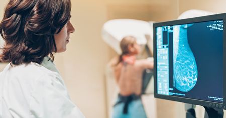 Polki wykonują mammografię rzadziej niż Europejki. Eksperci alarmują