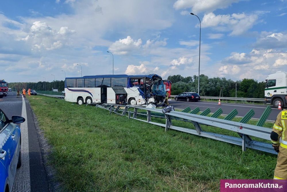 Łódzkie. Wypadek autobusu wycieczkowego, na pokładzie dzieci