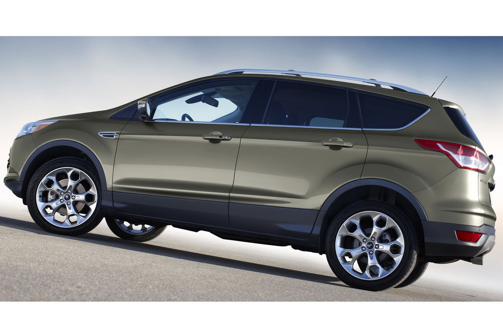 2013 Ford Escape: Ford's all-new 2013 Escape delivers the versatility and cargo capacity SUV customers expect with a sports-inspired design they desire. (11/16/2011)