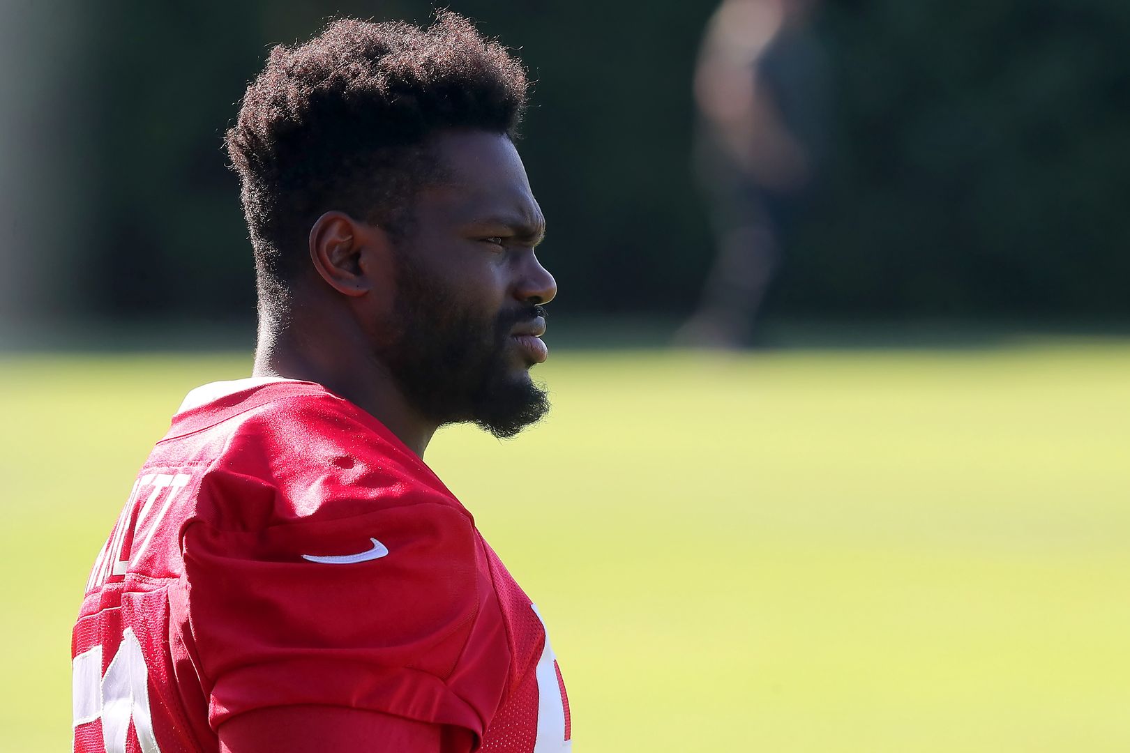 TAMPA, FL - JUN 08: Tampa Bay Buccaneers linebacker Shaquil Barrett (58) walks onto the field during the Tampa Bay Buccaneers Minicamp on June 08, 2022 at the AdventHealth Training Center at One Buccaneer Place in Tampa, Florida. (Photo by Cliff Welch/Icon Sportswire via Getty Images)