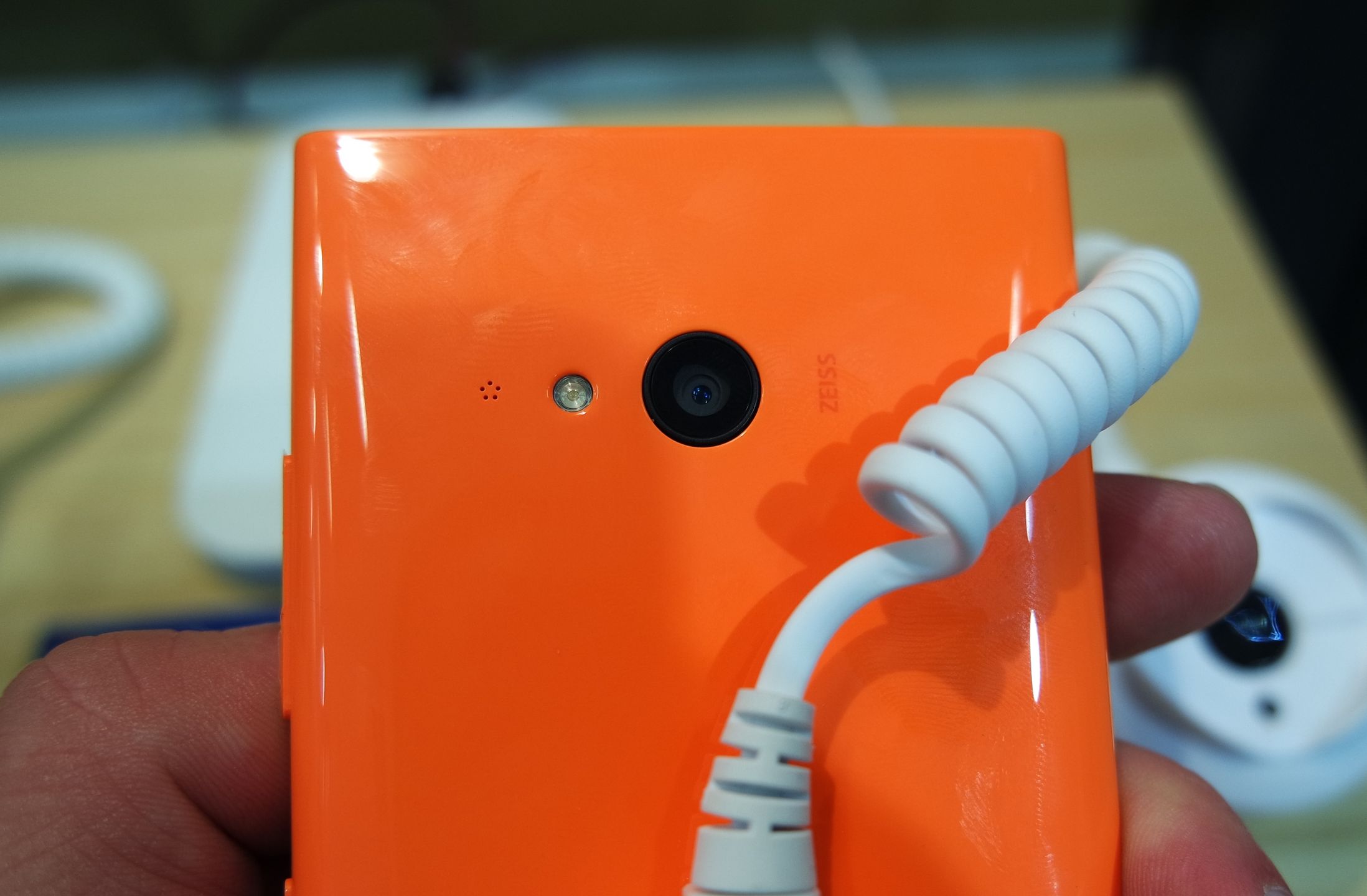 Nokia Lumia 735/730 Dual SIM - smartfon nie tylko do zdjęć selfie [pierwsze wrażenia] 3