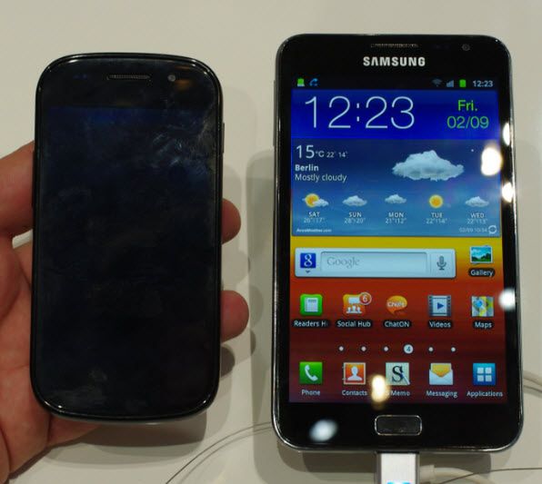 Porównanie Samsung Galaxy S i Nexus S (fot. Unwired View)