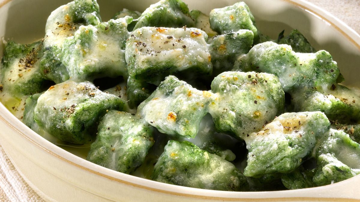 Kopytka z bobem zapiecz pod parmezanem