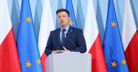 Szczepionka na COVID. Konferencja prasowa ws. kalendarza szczepień