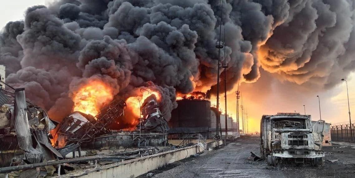 Fire at the oil depot in Proletarsk