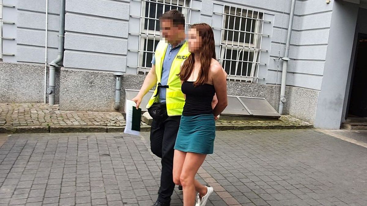 Kobiety zostały zatrzymane.