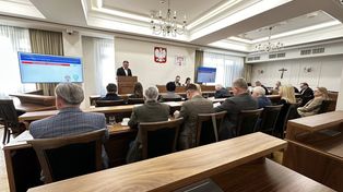 Sytuacja finansowa placówek medycznych, stypendia sportowe i nowe inwestycje mieszkaniowe - to tematy sesji Rady Miejskiej w Radomiu