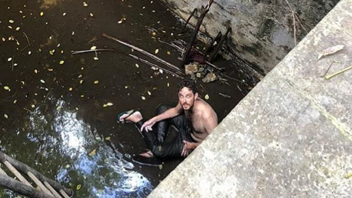 Brytyjczyk wpadł do studni, kiedy uciekał przed psem. 