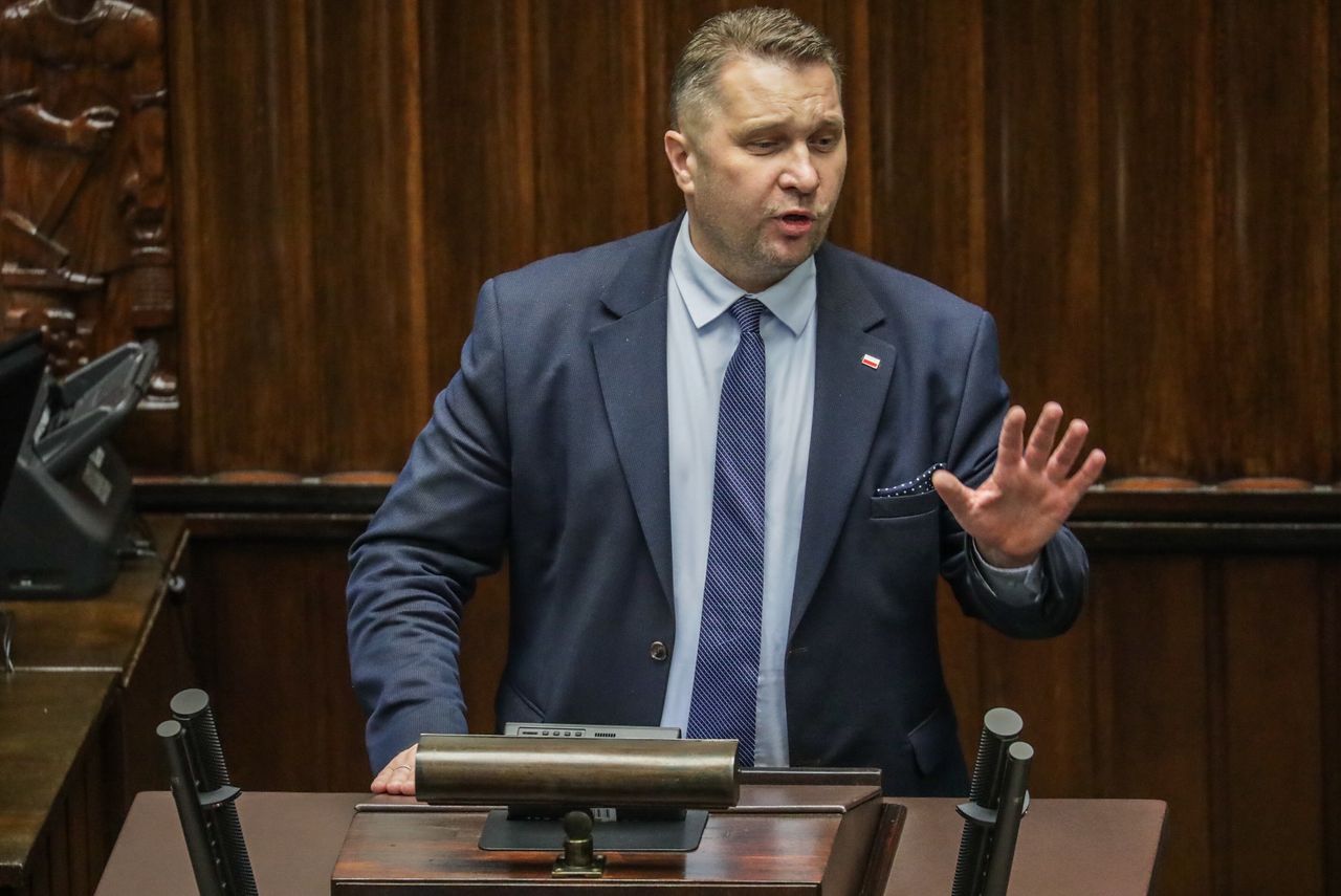 Czarnek znowu na mównicy. Zaatakował Tomczyka [RELACJA NA ŻYWO]