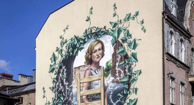 W Katowicach powstał mural „Gazety Wyborczej” poświęcony Krystynie Bochenek