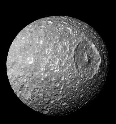 Zdjęcie Mimasa przekazane przez sondę Cassini. Źródło: NASA/JPL-Caltech/Space Science Institute.