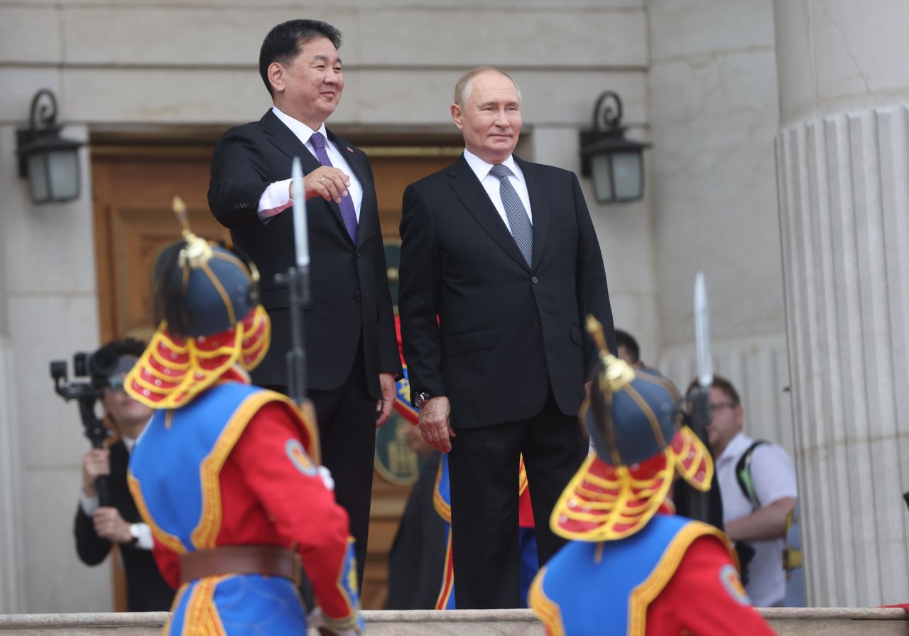 Mongolia under fire for not arresting Putin during visit