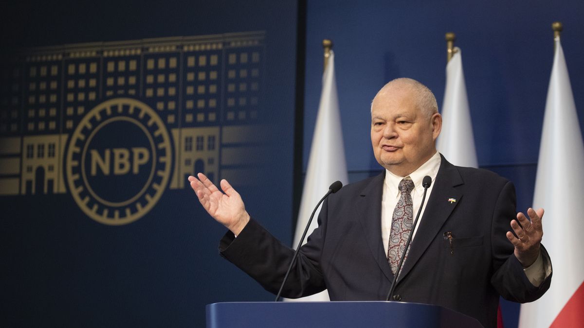 06.05.2022. Warszawa. Konferencja prasowa prezesa Narodowego Banku Polskiego po posiedzeniu Rady Polityki Pienieznej.  n/z Adam Glapinski