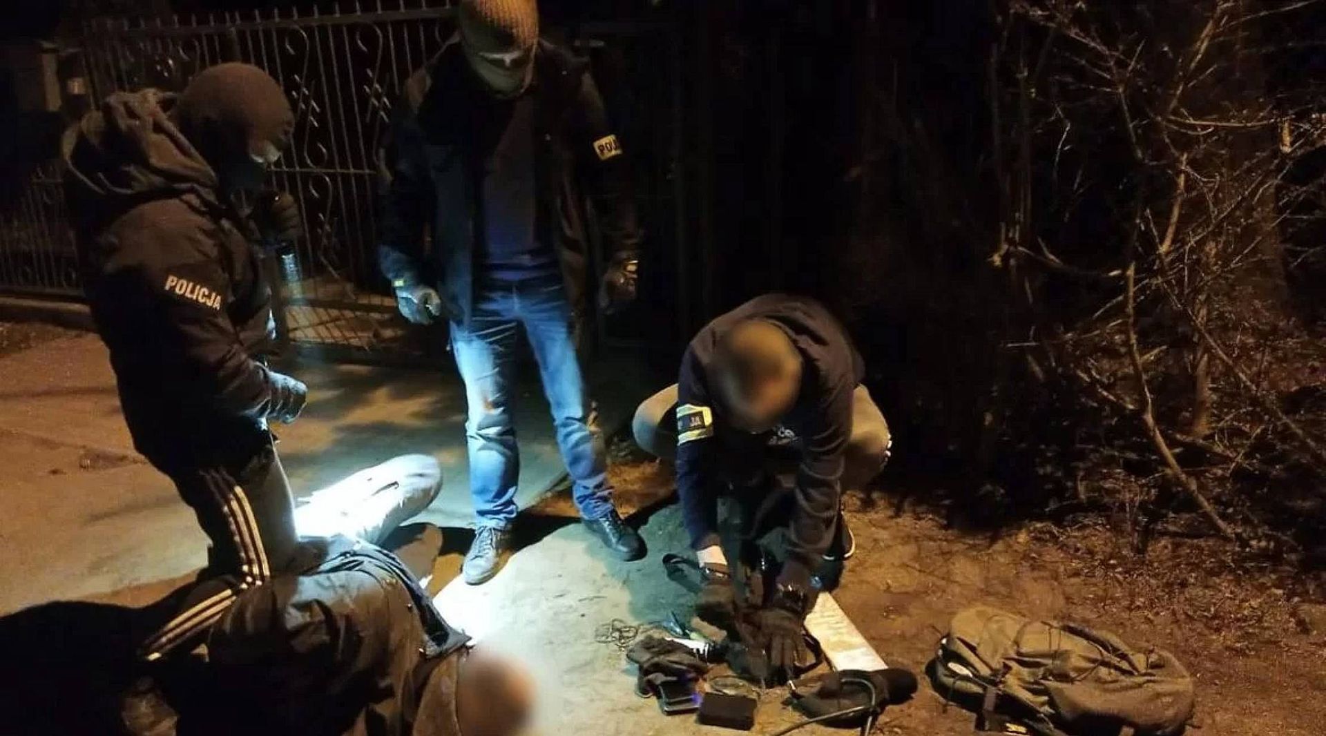 Złodziej samochodów zatrzymany po nocnym pościgu