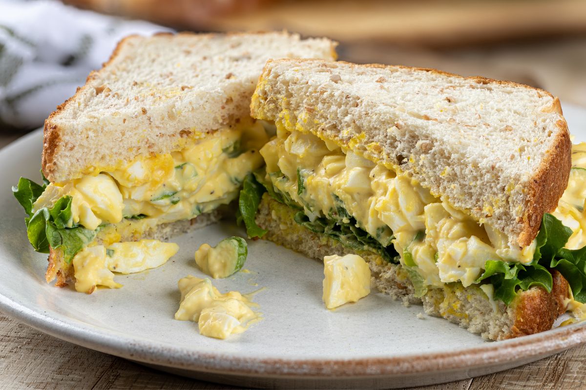 Pasta z pieczonych jajek i serka wiejskiego