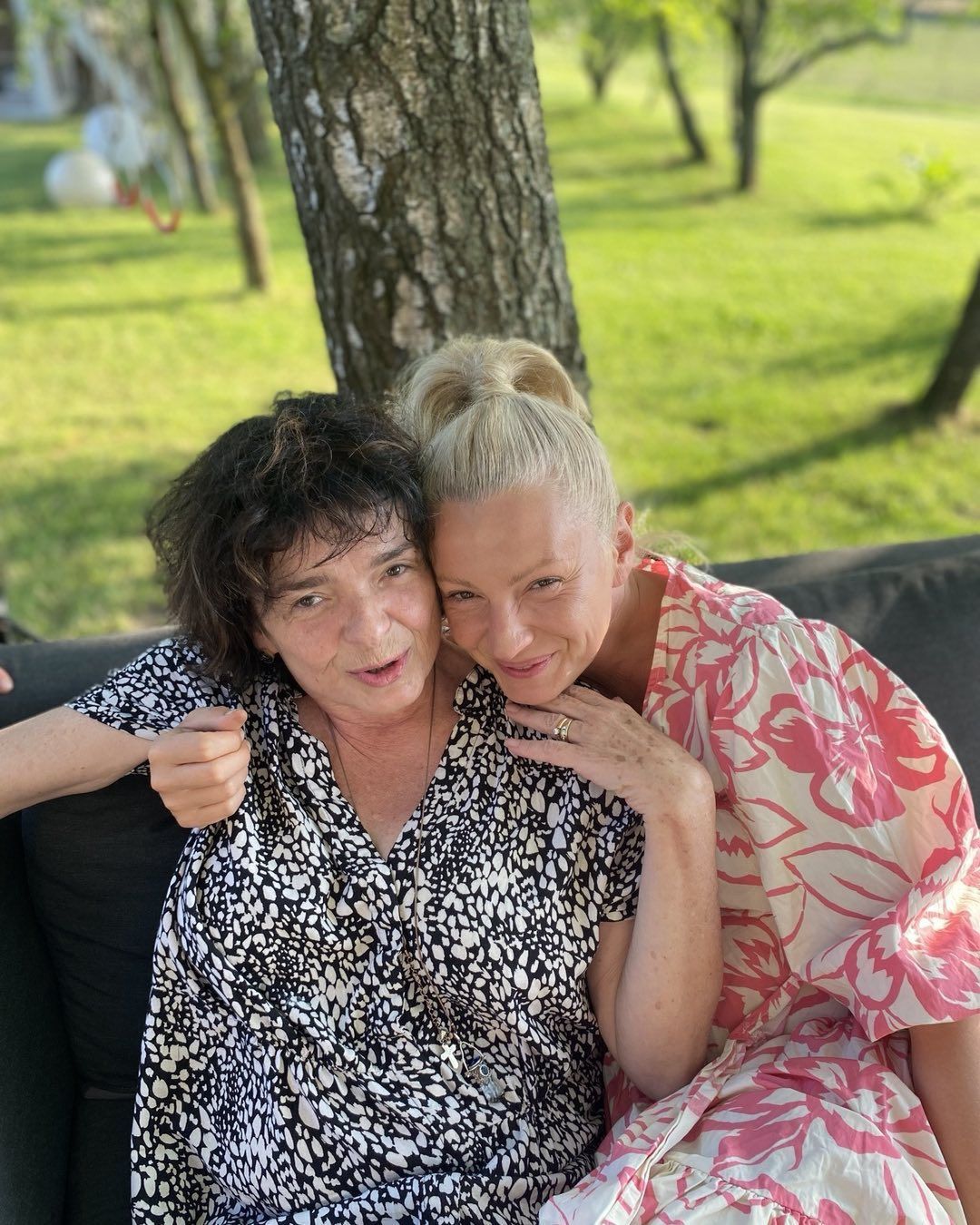 Katarzyna Grochola i Dorota Szelągowska